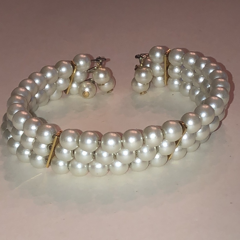 Classic Ivory Faux Pearl Boho Wrap Bracelet - Picture 3 of 4